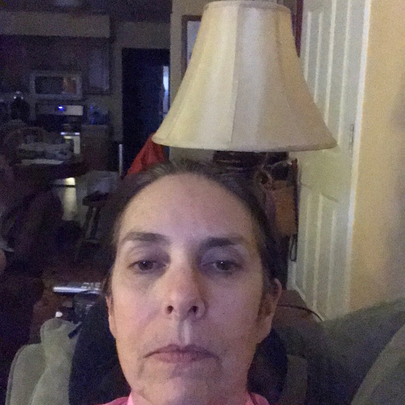 Meet your Posher, Lisa - Picture 1 of 1